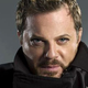 Illustration for article titled Eddie Izzard fascinates as unique comedic force and social activist